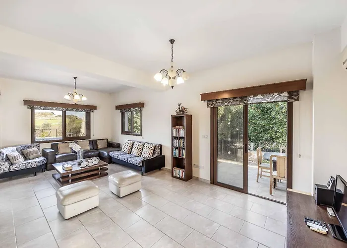 Willa Kambos Dio Polis