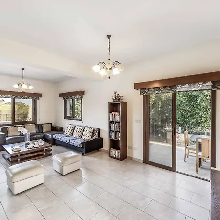 Villa Kambos Dio Polis