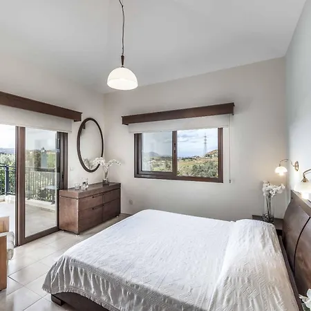 Villa Kambos Dio Polis